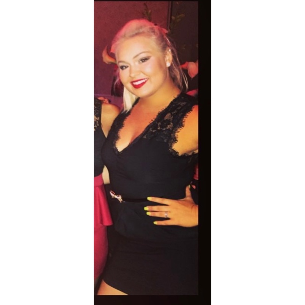Little black dress - Picture 6 of 6